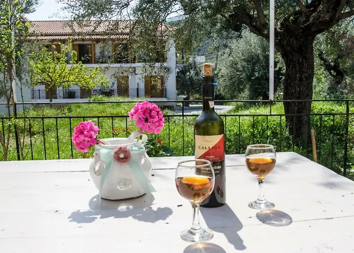 Stam House Casa de Férias Leonídion